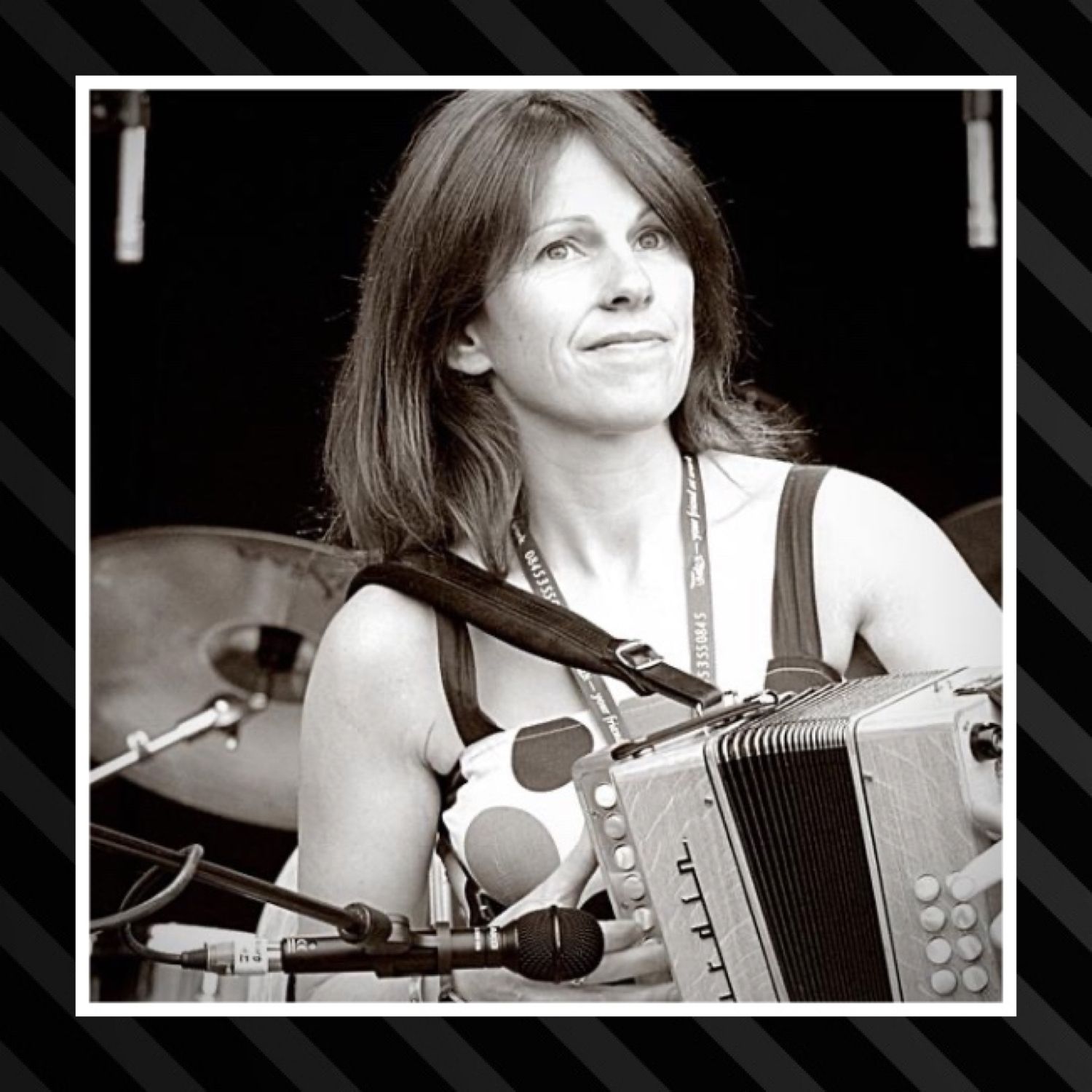 6:  The one with Sharon Shannon Image