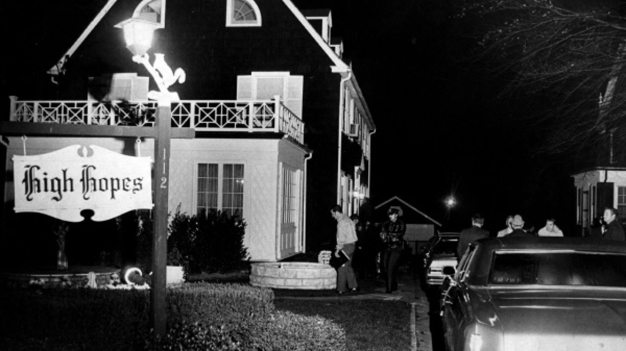 Episode 113: The DeFeo Murders | An Amityville Horror