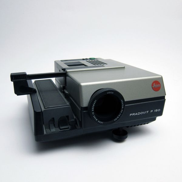 Leica Projecteur diapositives LEICA PRADOVIT P150 